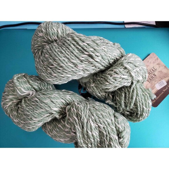 Imperial Yarns Anna in 331 Honeydew (green) - 2 ply wool/cotton - NEW - Picture 1 of 4
